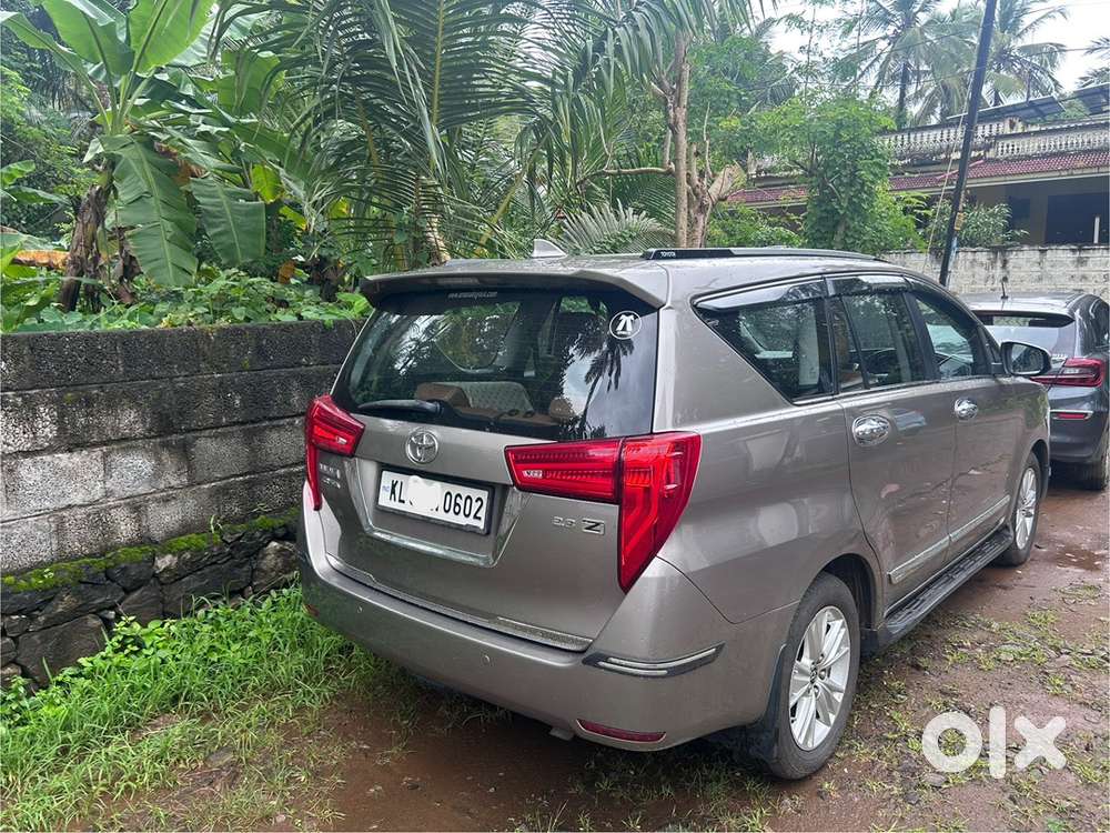 Toyota Innova Crysta 2018
