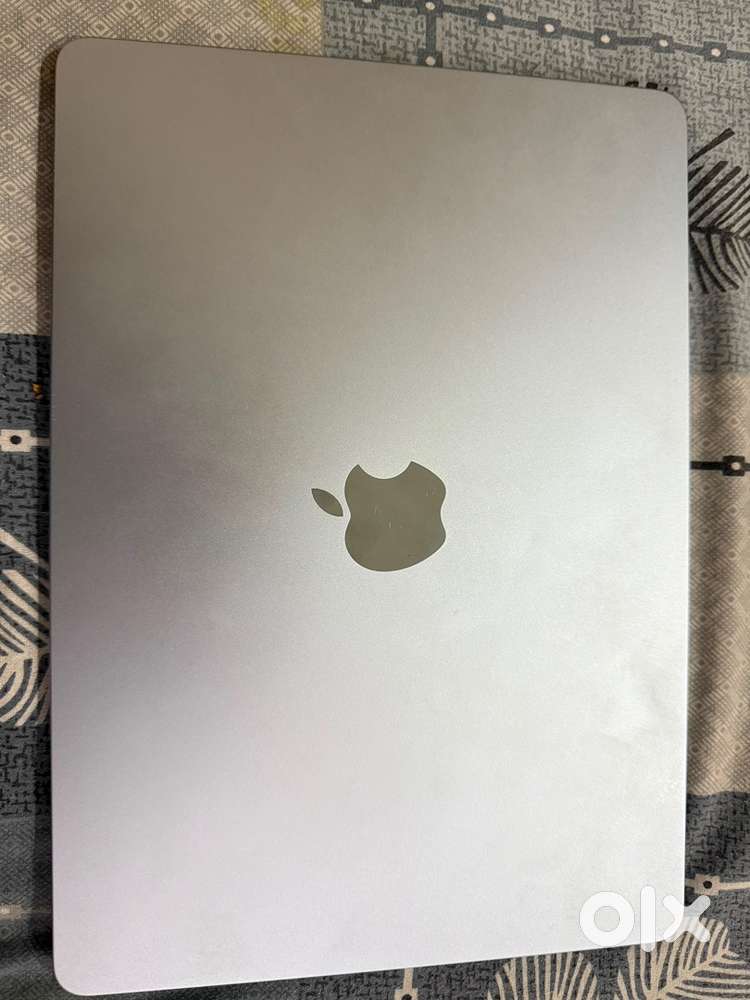 Macbook air m4 open box condition