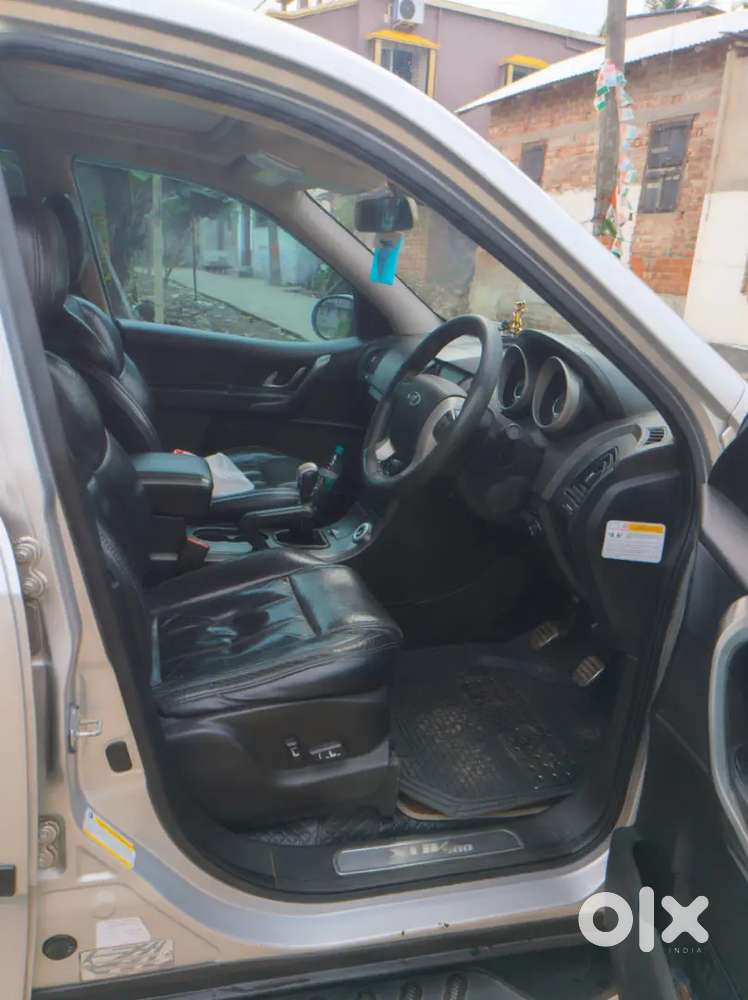 Mahindra Xuv500 2.2 W10 2018