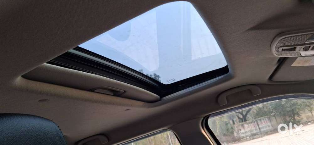 Maruti Suzuki Brezza 1.5 Zxi At Smart Hybrid, 2023, Petrol