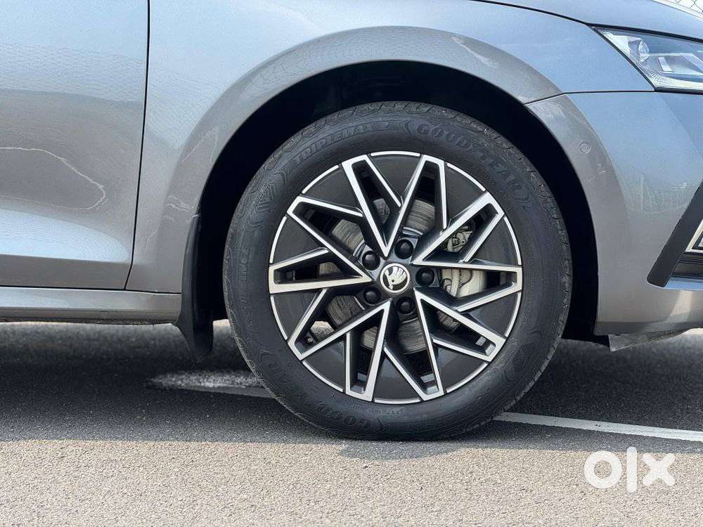 Skoda Octavia 2.0 L K Tsi At, 2022, Petrol