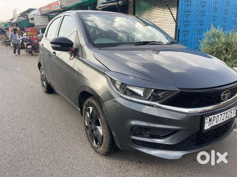 Tata Tiago 2025 Petrol 8000 Km Driven