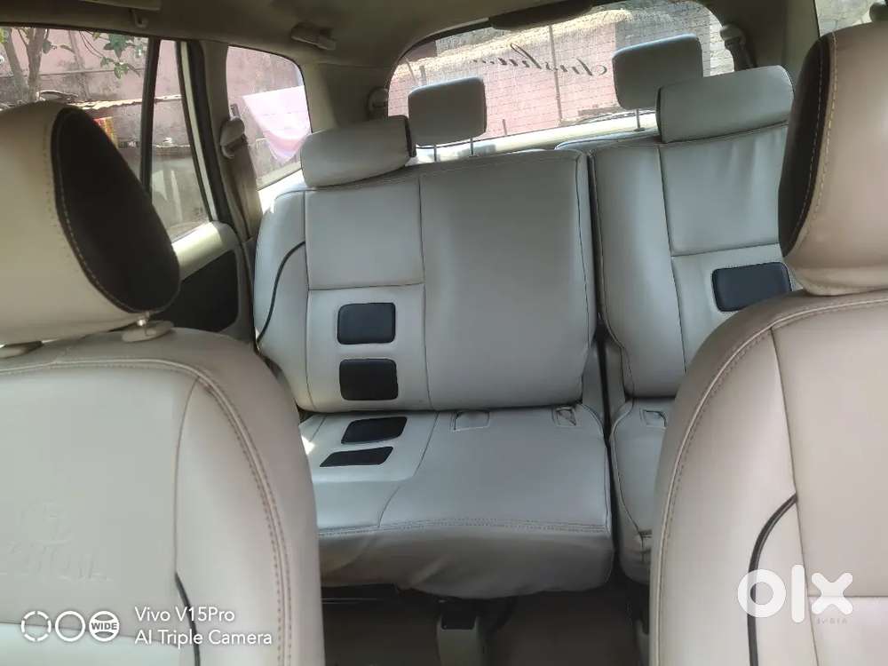 Toyota Innova 2.5 Vx 2010