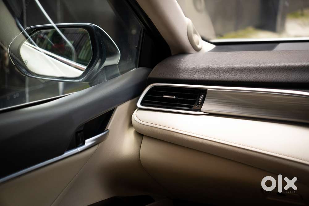 Toyota Camry 2.5 Hybrid, 2020, Petrol