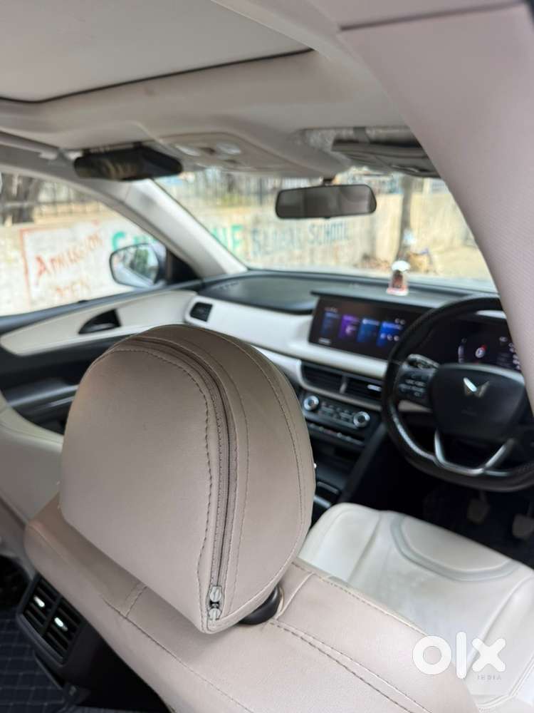 Mahindra Xuv700 Petrol 2022