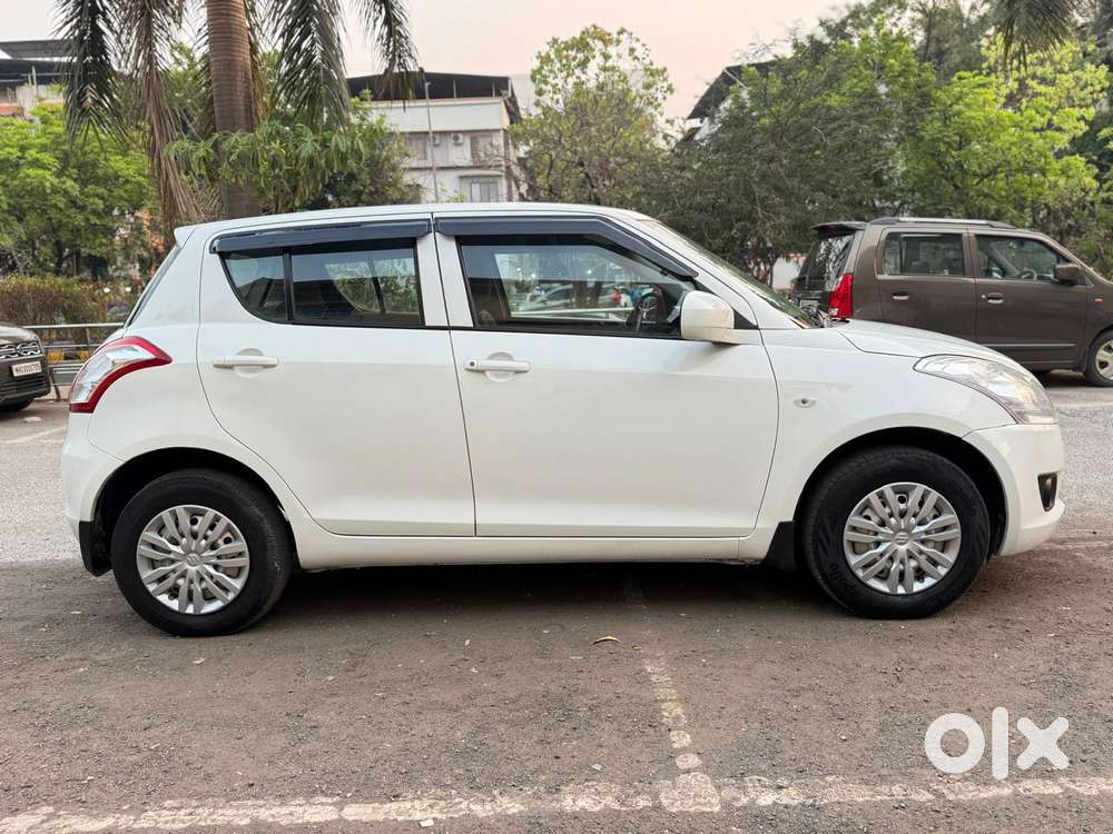 Maruti Suzuki Swift Lxi Option, 2013, Petrol