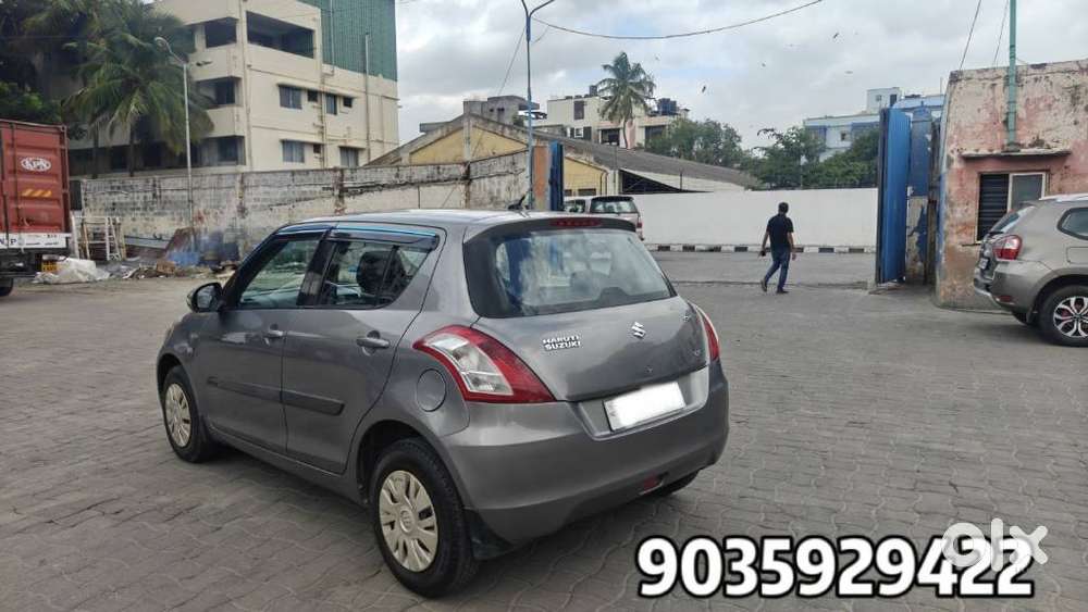 Maruti Suzuki Swift Vxi + Manual, 2013, Petrol