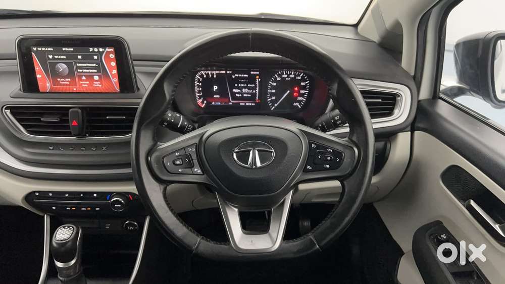 Tata Altroz 1.2 Xza Plus, 2023, Petrol