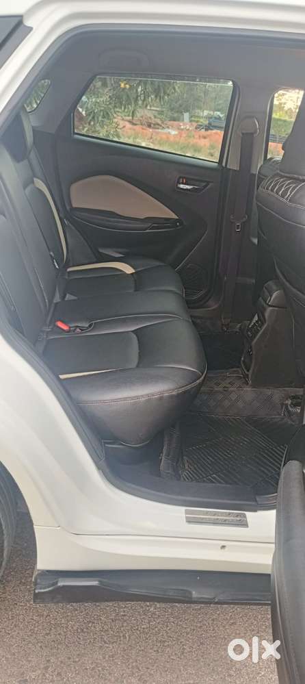 Toyota Glanza 1.2 V Amt, 2024, Petrol