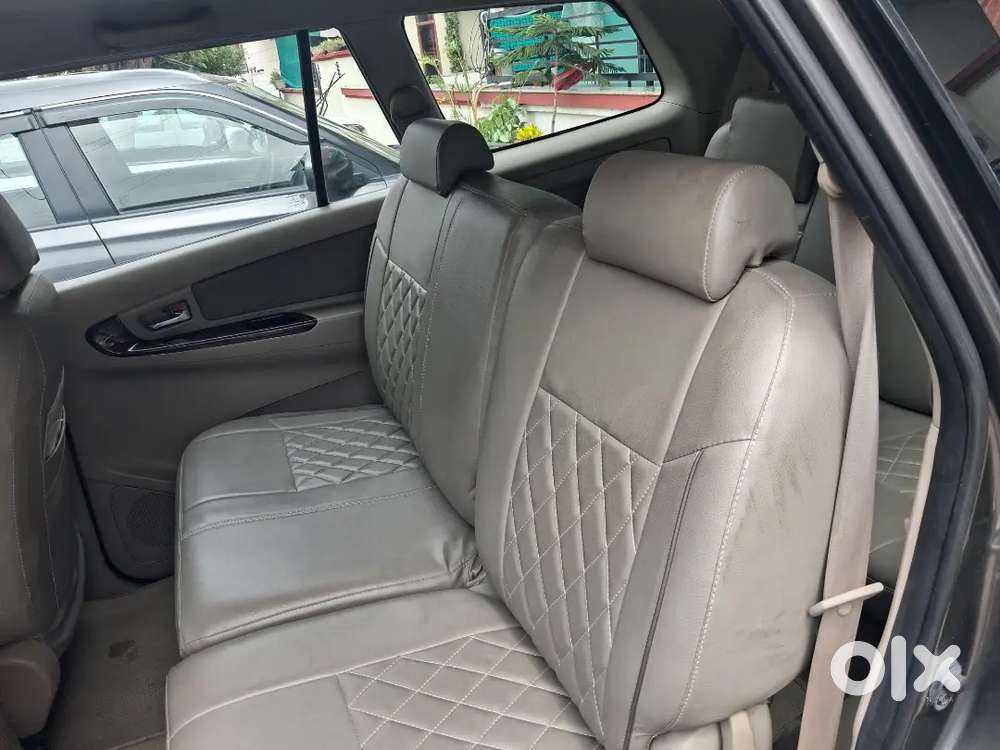 Toyota Innova 2012 Diesel Well Maintained