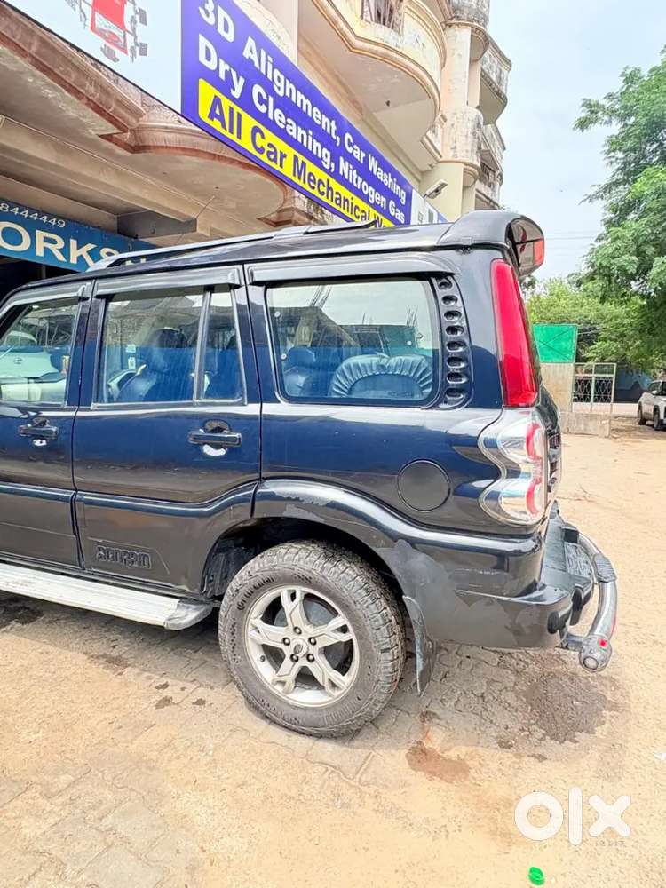 Mahindra Scorpio Classic 2017