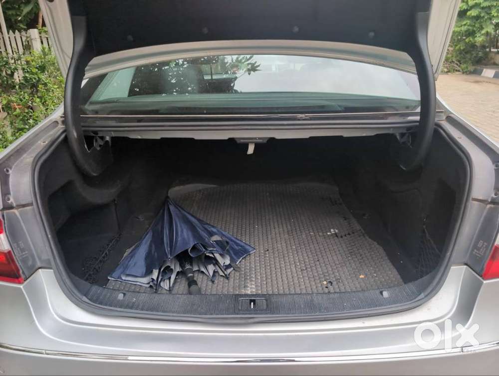 Mercedes-benz E-class 2011