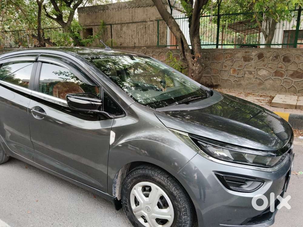 Tata Altroz 1.2 Xe, 2021, Petrol