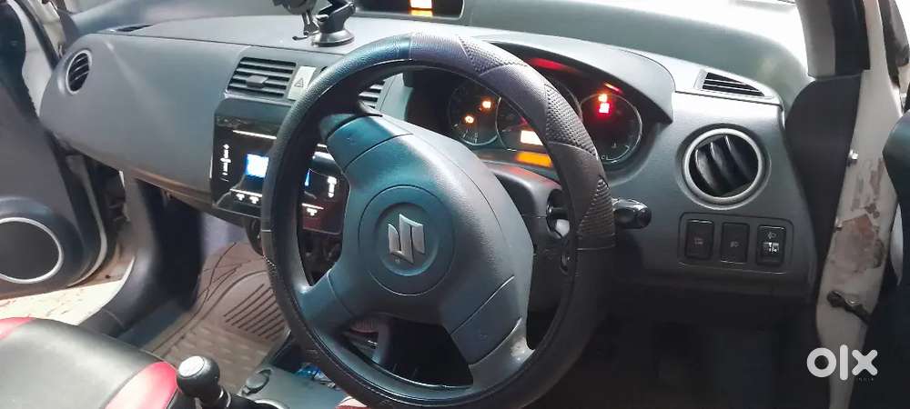 Maruti Suzuki Swift 2010