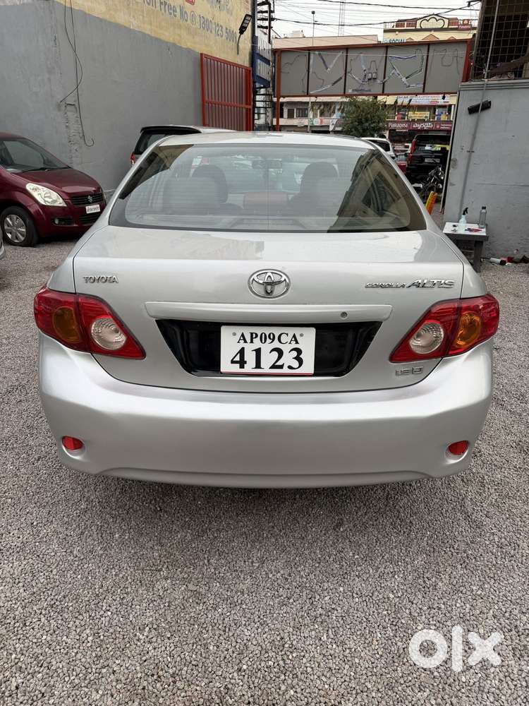 Toyota Corolla Altis Aero 1.8 J, 2011, Petrol
