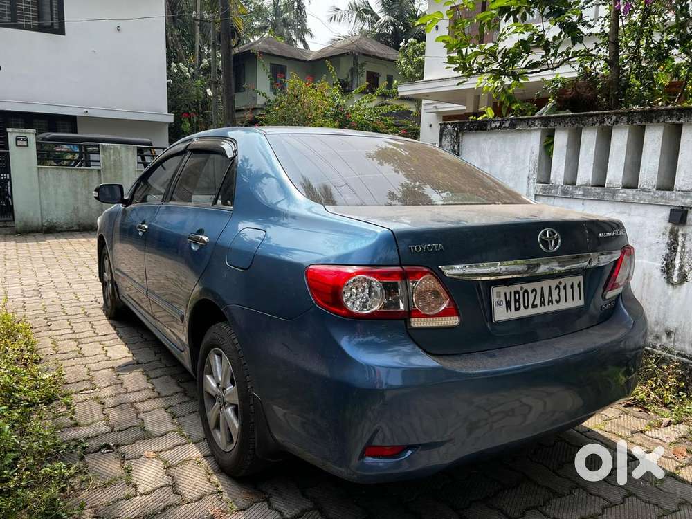 Toyota Corolla Altis 2012