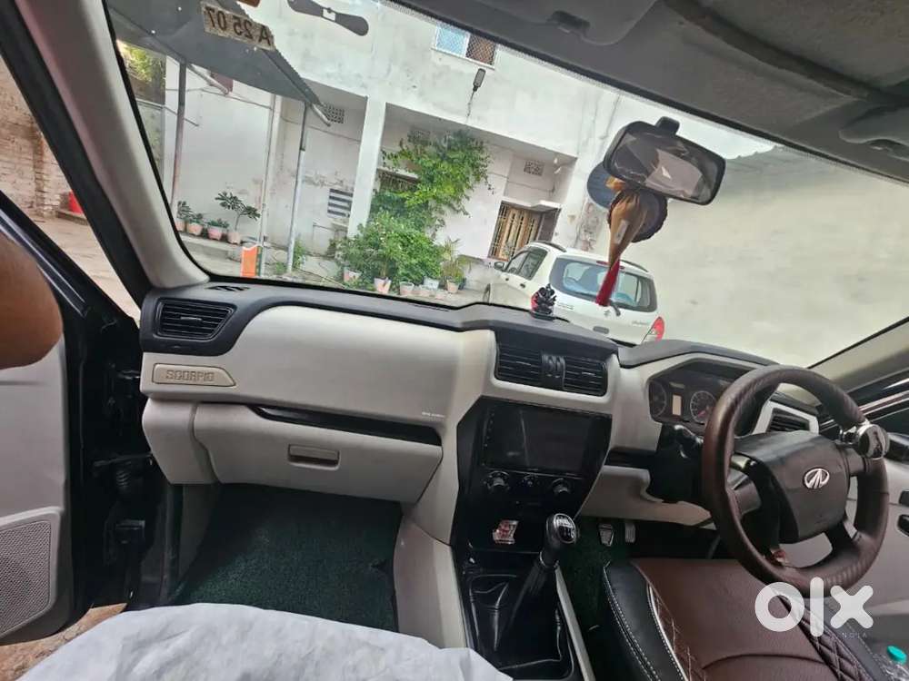 Mahindra Scorpio 2020 Diesel Manual