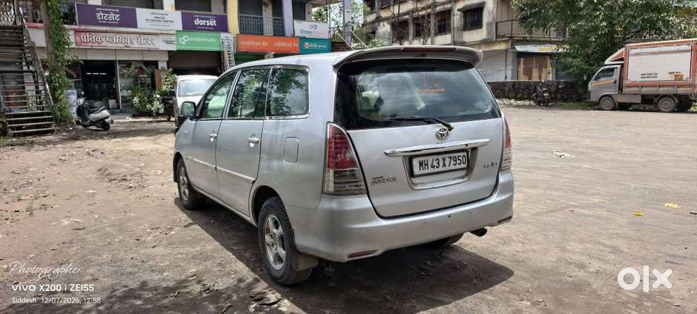 Toyota Innova 2.5 G (diesel) 8 Seater, 2009, Diesel
