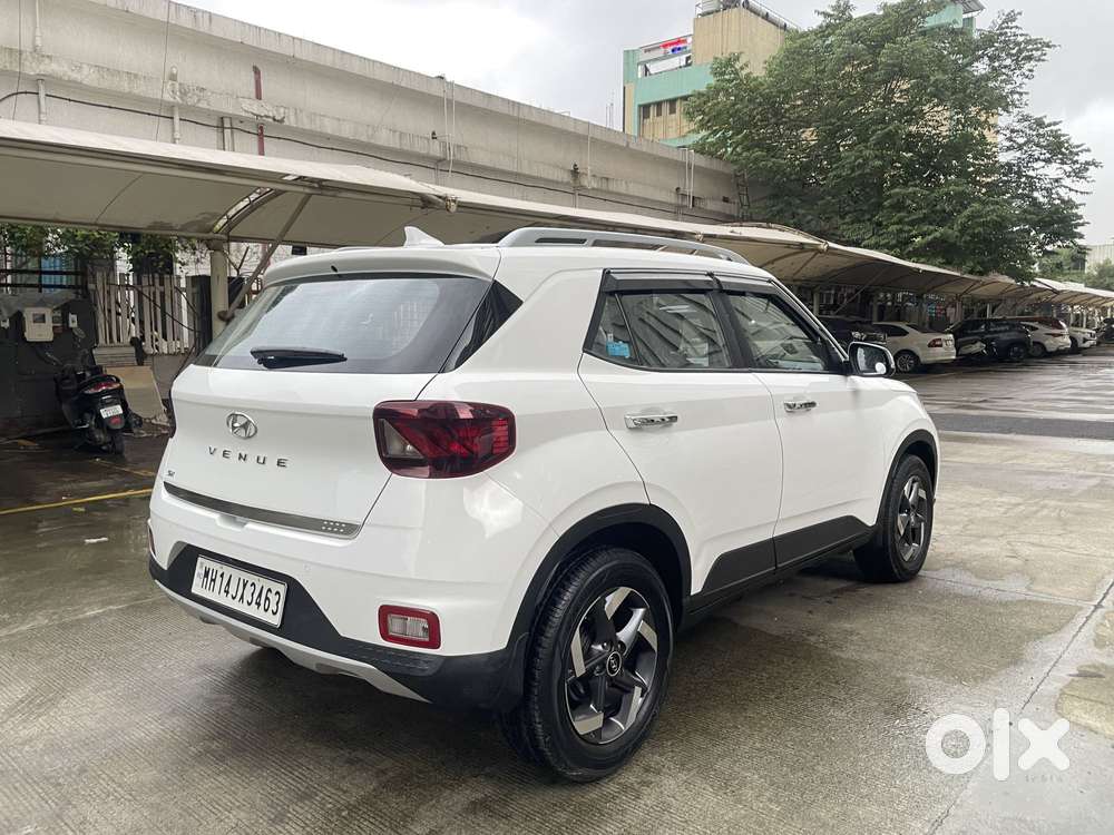 Hyundai Venue Sx (o) Mt 1.5 Diesel, 2022, Diesel