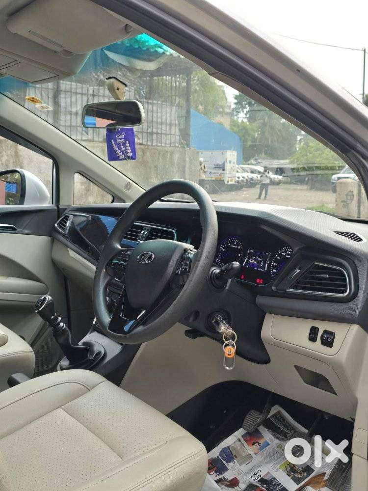 Mahindra Marazzo M8, 2019, Diesel