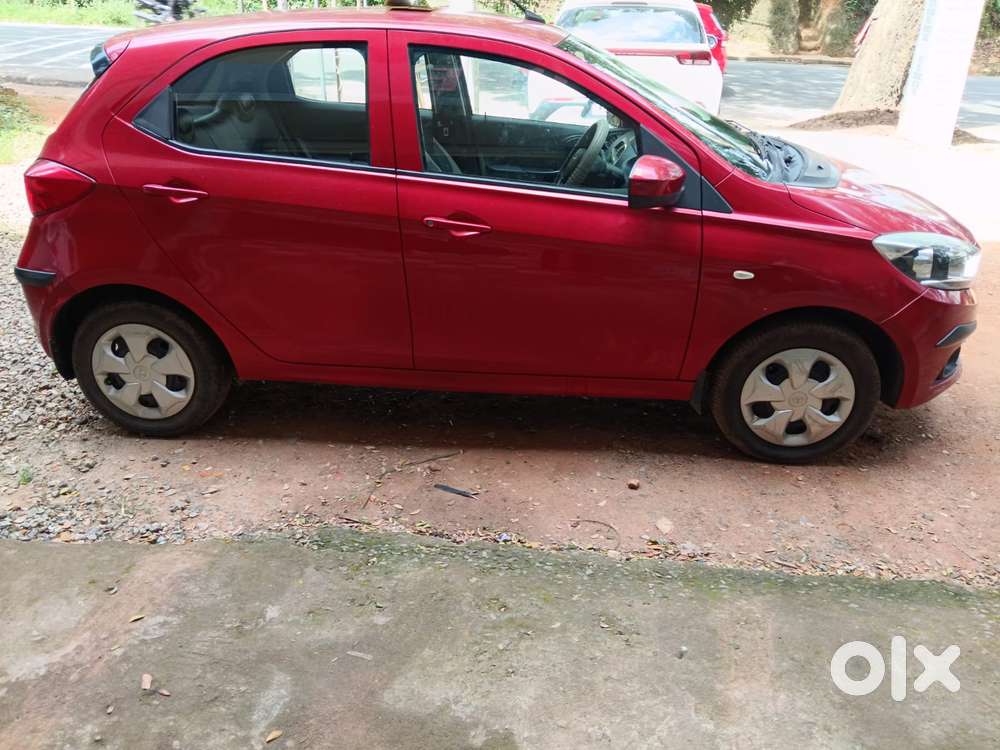 Tata Tiago 1.2 Revotron Xt, 2017, Petrol