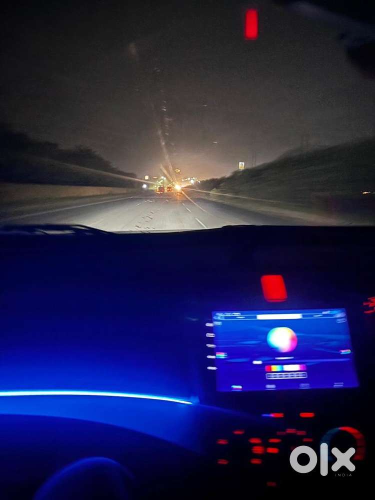 Full Sound System Andriod Screen And Ambiyent Interior Lighting