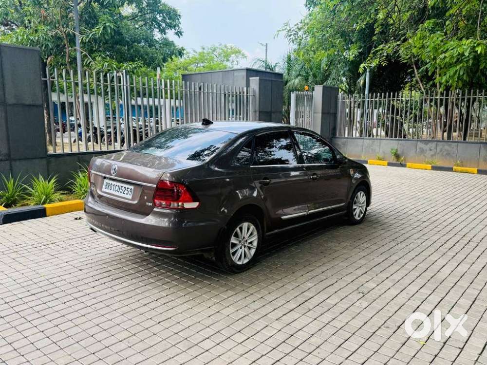 Volkswagen Vento 1.5 Highline Plus At 16 Alloy, 2016, Petrol