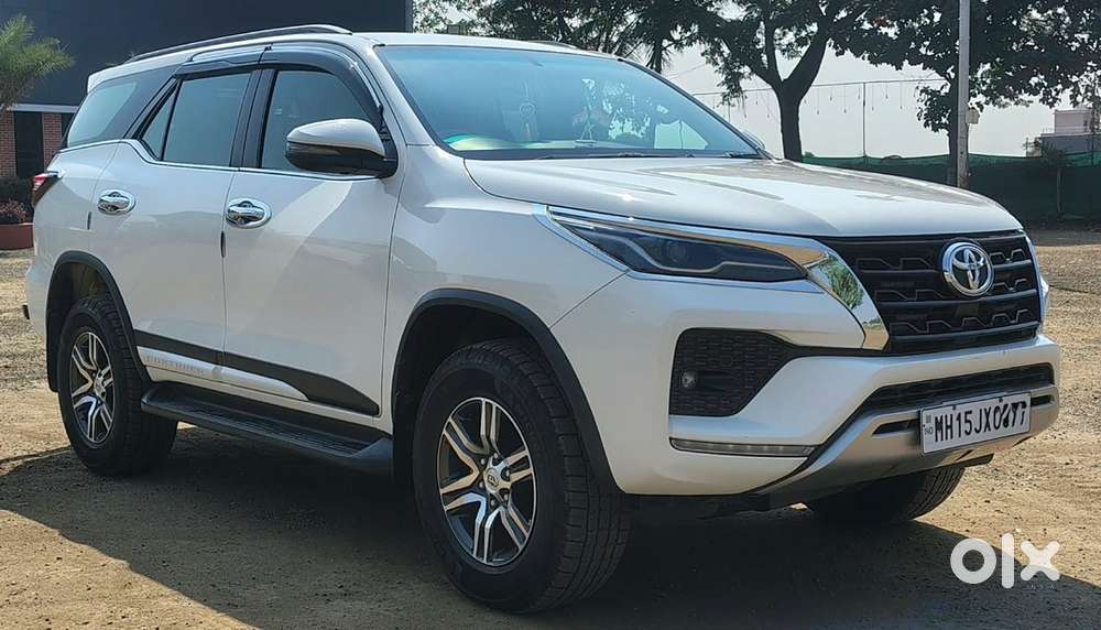 Toyota Fortuner Legender 2024