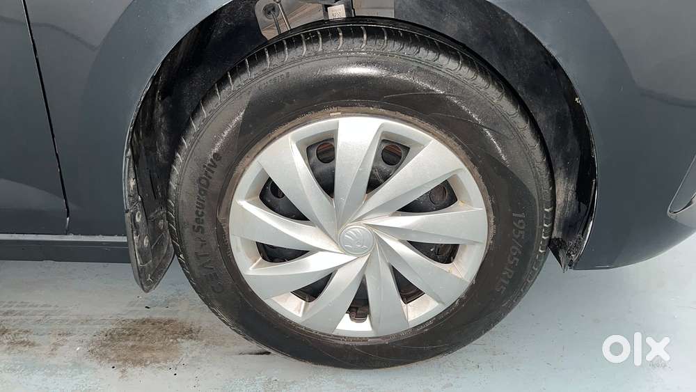 Skoda Slavia Active 1.0l Tsi Mt, 2023, Petrol