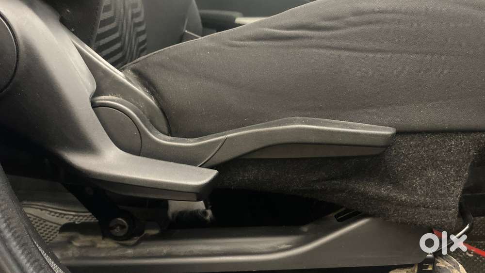 Maruti Suzuki Swift Amt Zxi, 2018, Petrol