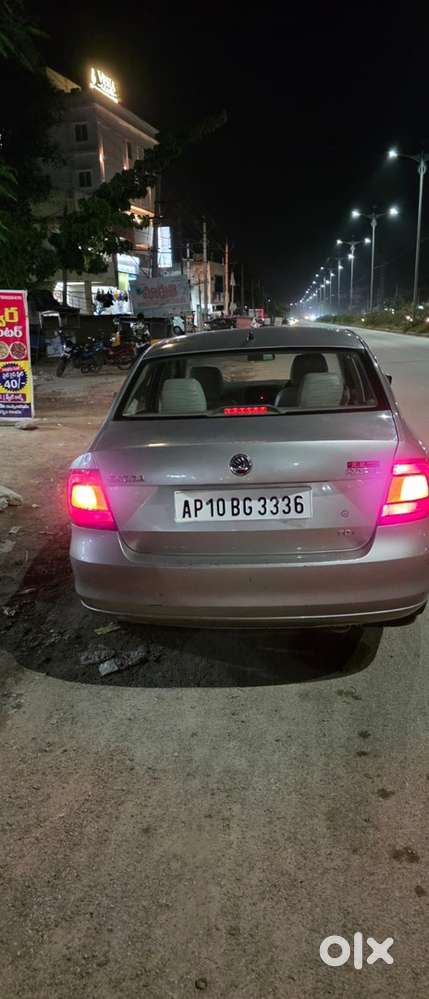 Skoda Rapid 1.6 Elegance 2014
