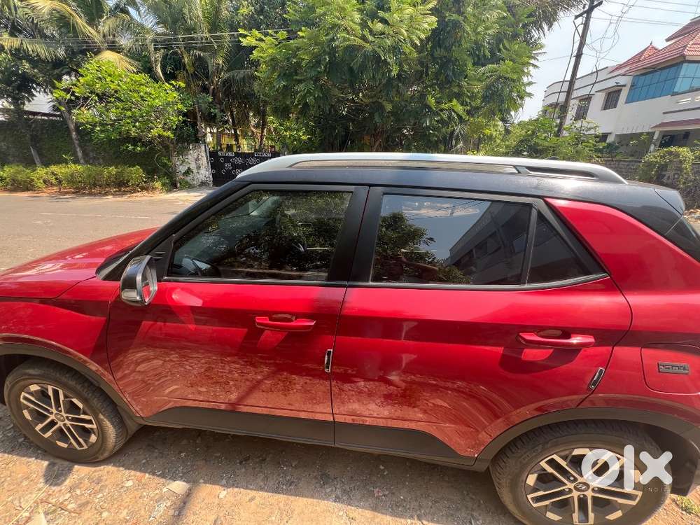 Hyundai Venue S Petrol Manual – Immediate Sale