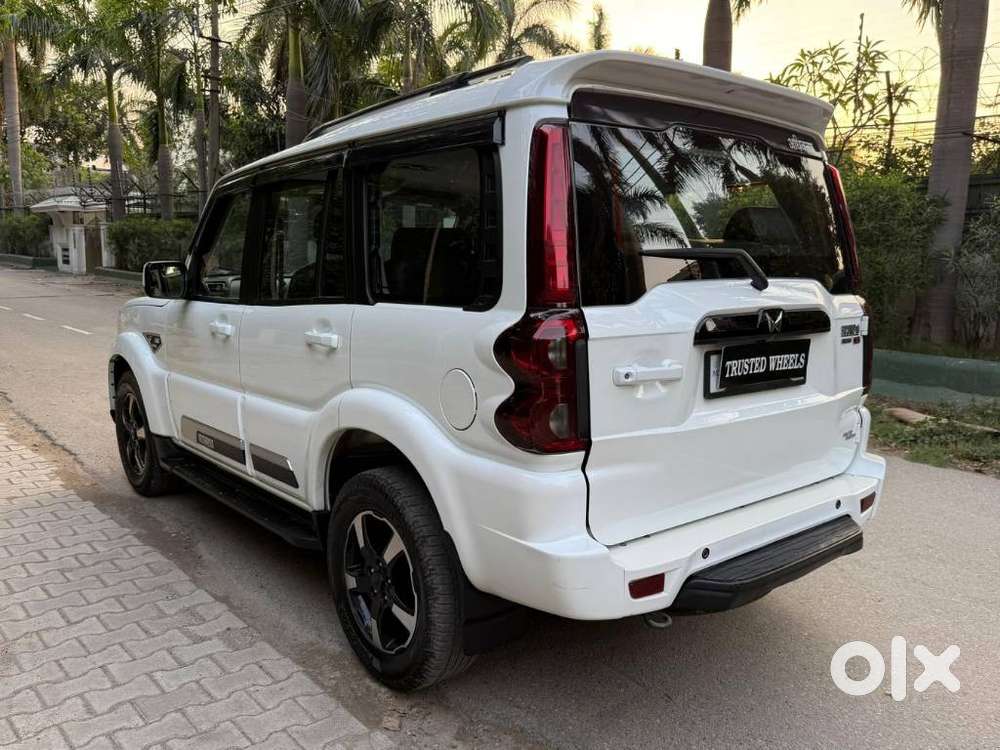 Mahindra Scorpio Classic 2.2 S 11 Mt 7 Cc, 2023, Diesel