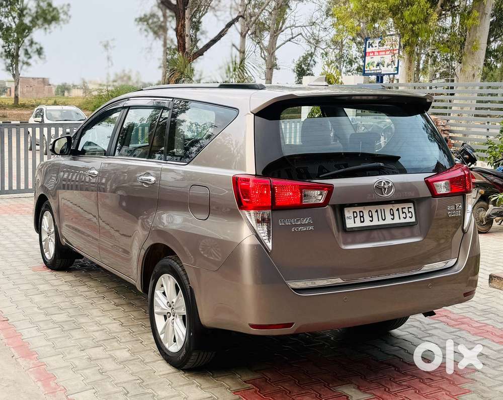 Toyota Innova Crysta 2.8z Automatic, 2018, Diesel