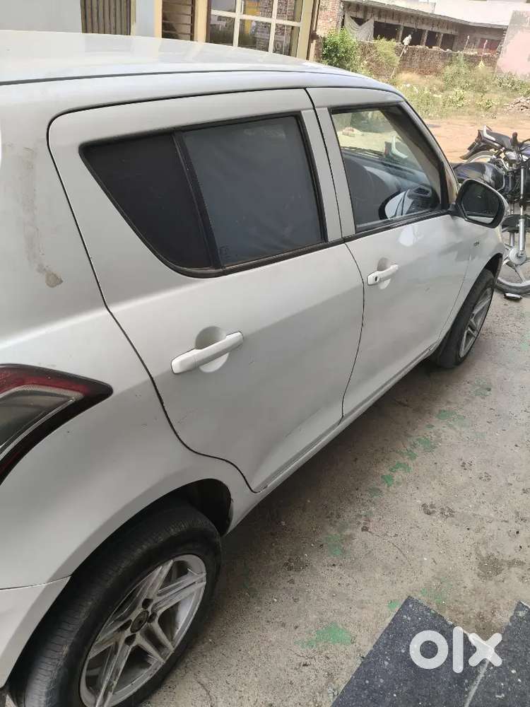 Maruti Suzuki Swift 2016