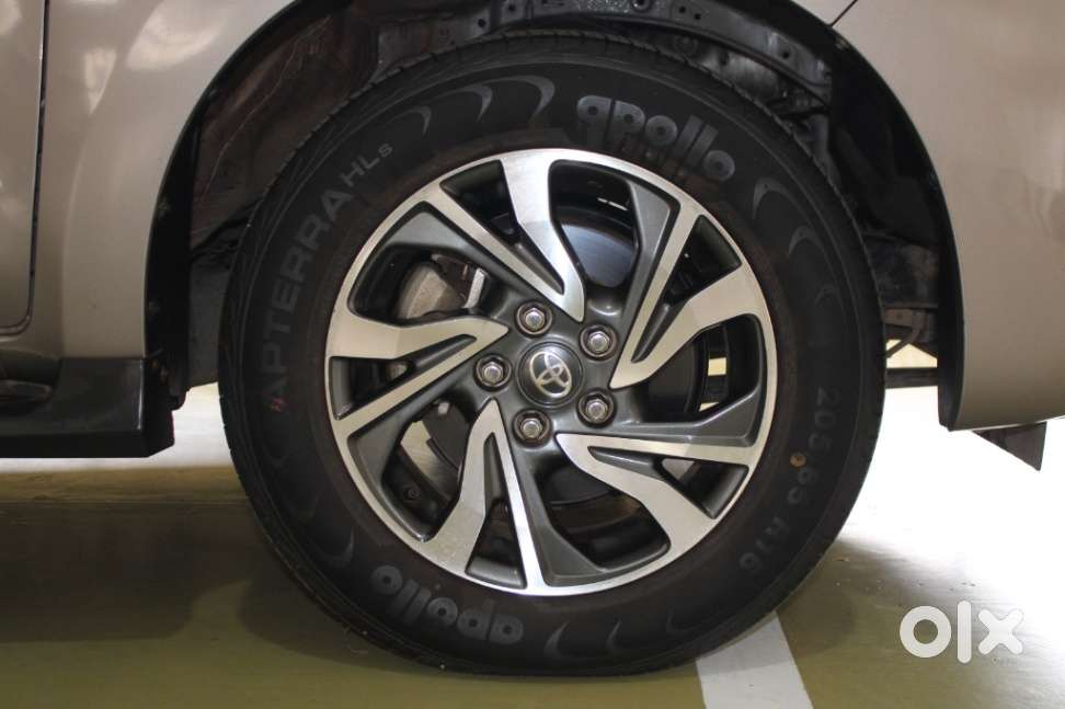 Toyota Innova Crysta 2.4 V, 2022, Diesel