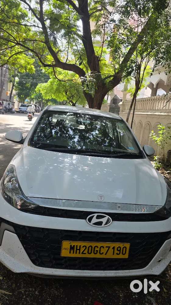 Aura Petrol Cng