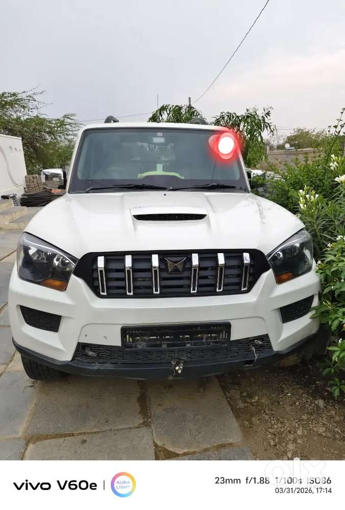 Mahindra Scorpio 2015 Diesel 130000 Km Driven