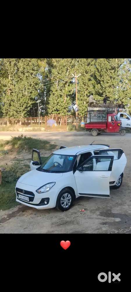 Maruti Suzuki Swift 2024 Petrol 30000 Km Driven
