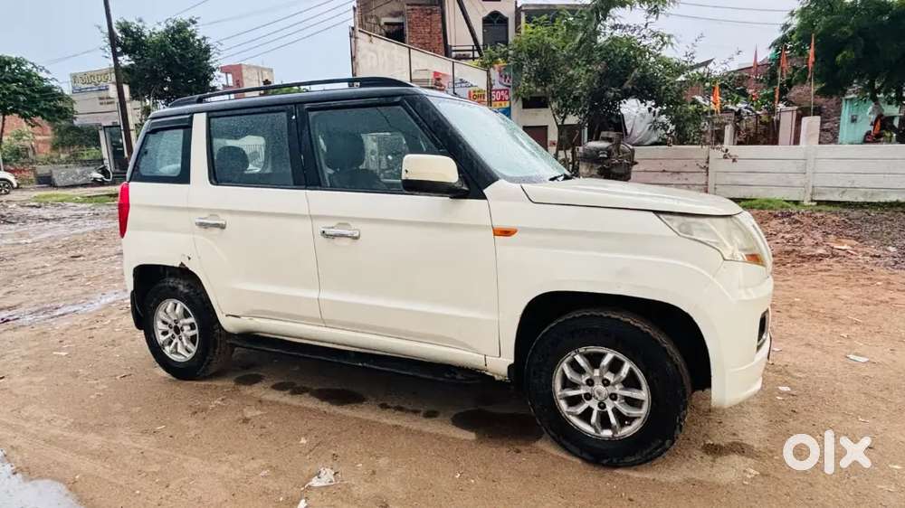 Mahindra Tuv 300 2015
