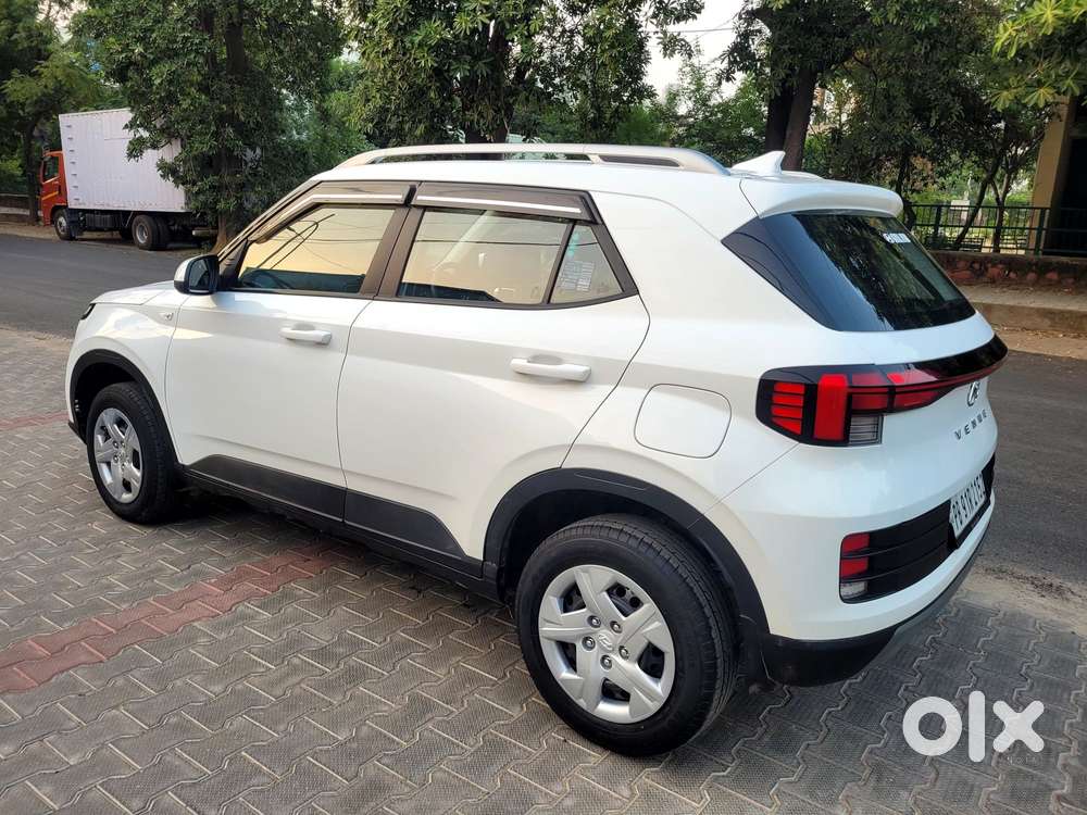 Hyundai Venue [2022-ongoing] 1.2 S, 2022, Petrol