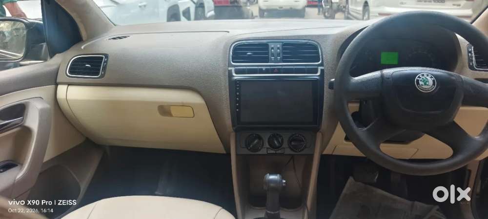 Skoda Rapid 1.6 Mpi At Ambition, 2013, Petrol