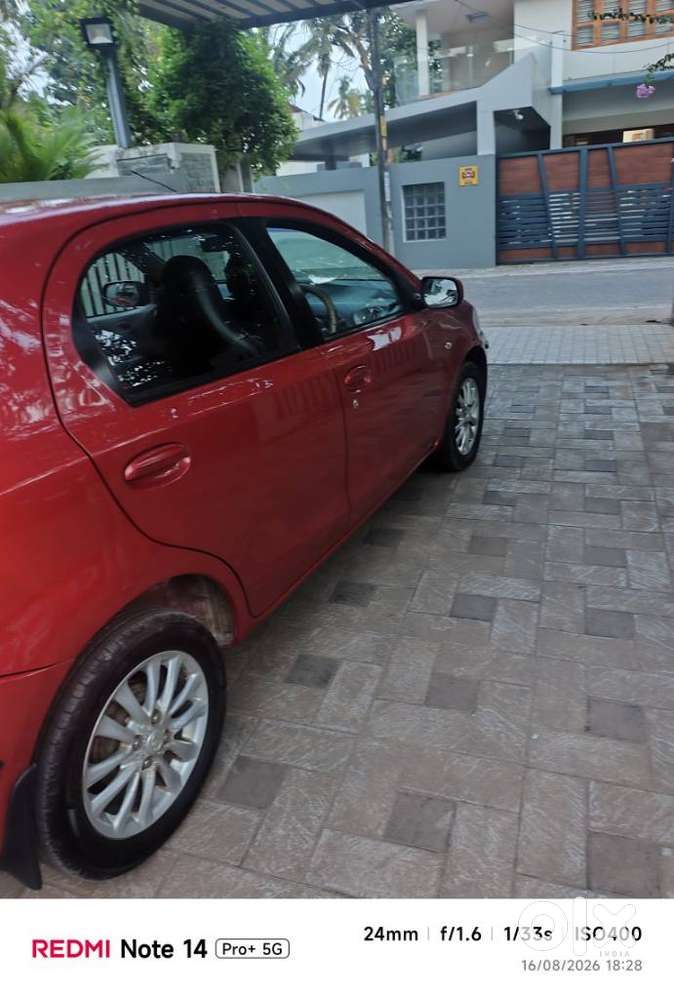 Toyota Etios Liva V, 2011, Petrol