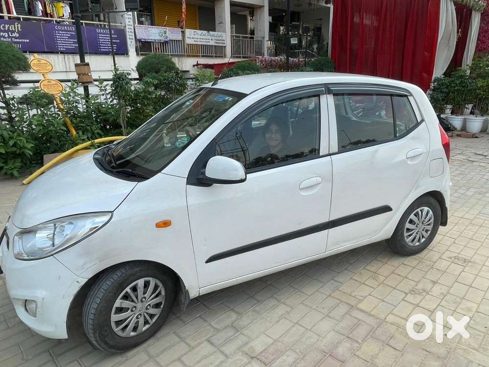 Well Maintained I10 Petrol And Cng