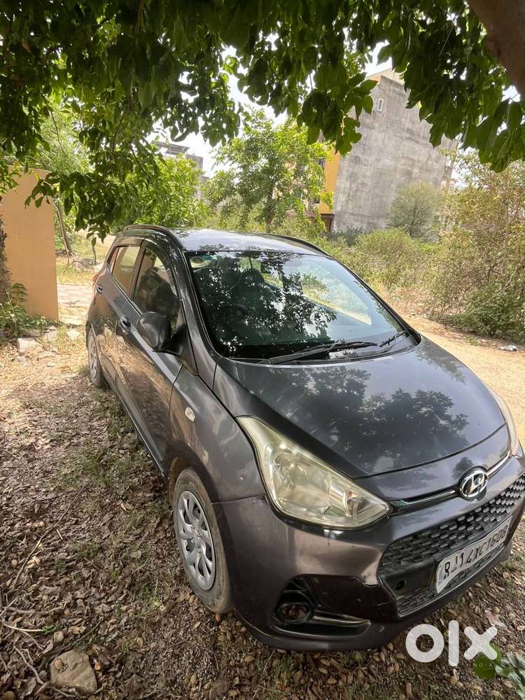 Hyundai I10 Sportz Car Driven By Ca