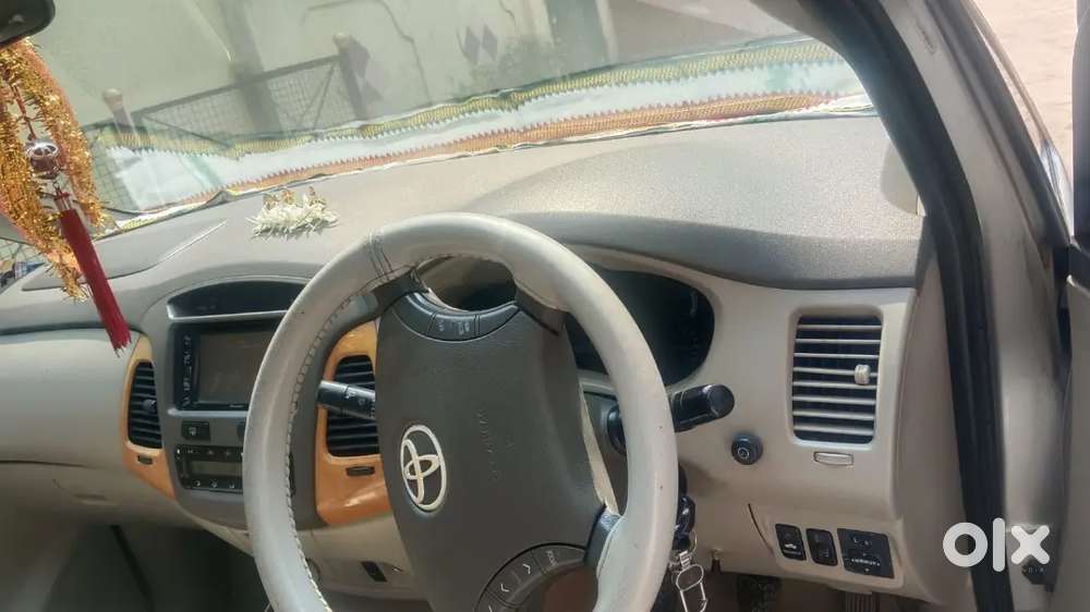 Toyota Innova 2010 Diesel Well Maintained