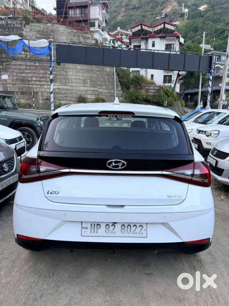 Hyundai I20 Sportz 1.2 Mt Dual Tone, 2021, Petrol