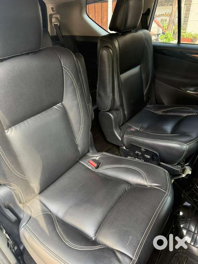 Toyota Innova Crysta 2.4 V, 2016, Diesel