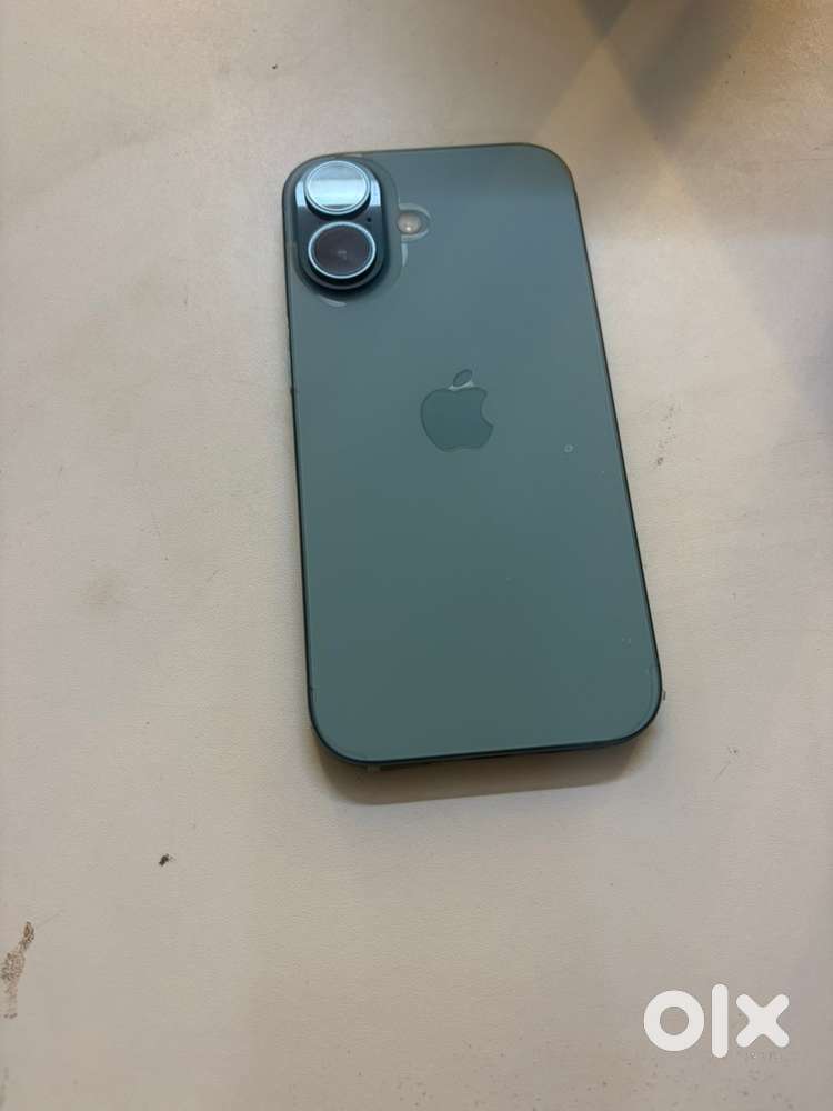 I phone 16 128 gb under warranty 2 months