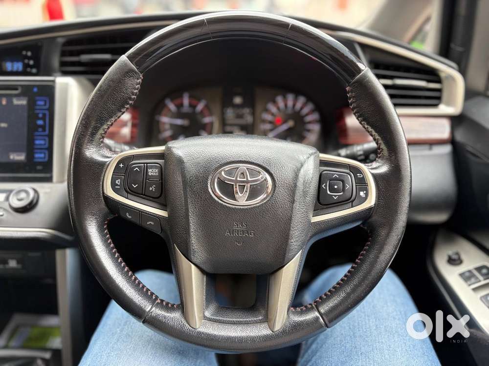 Toyota Innova Crysta Touring Sport 2.4 Mt, 2017, Diesel